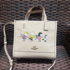 NWT Coach Coach X Peanuts Dempsey Tote Bag 22 With Snoopy And Friends CE850